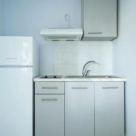 Giorgio Studios-apartments 1 3* Nikiana