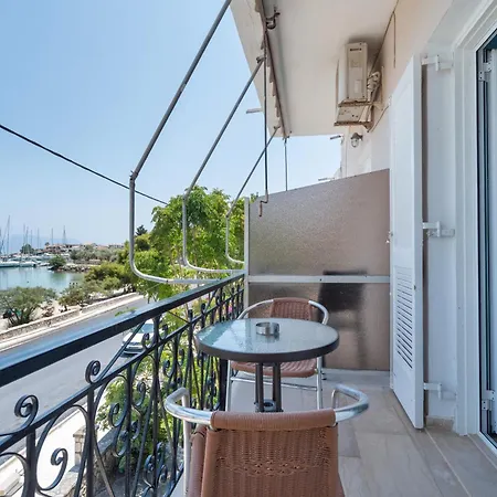 Giorgio Studios-apartments 1 Guest house Nikiana