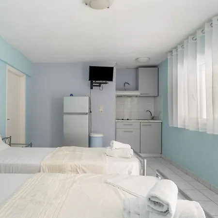 Giorgio Studios-apartments 1 ゲストハウス ニキアナ