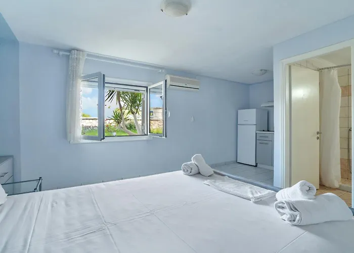 Konukevi Giorgio Studios-apartments 1 3*