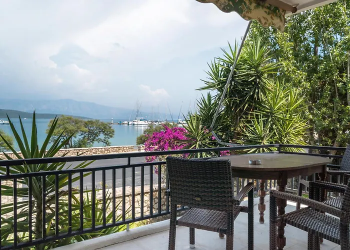 Giorgio Studios-apartments 1 3* Nikiana