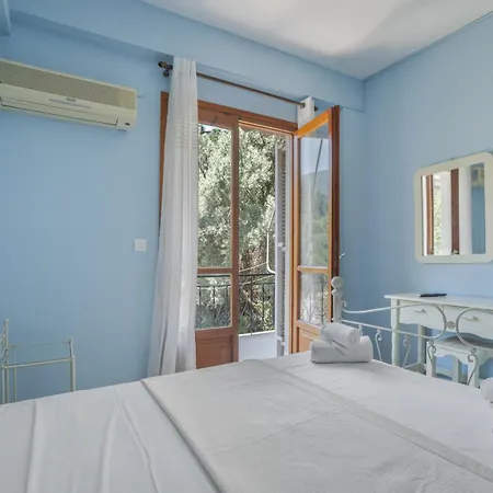 Giorgio Studios-apartments 1 Pensiune Nikiana
