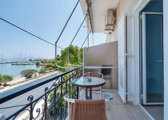 Giorgio Studios-apartments 1 Konukevi Nikiana